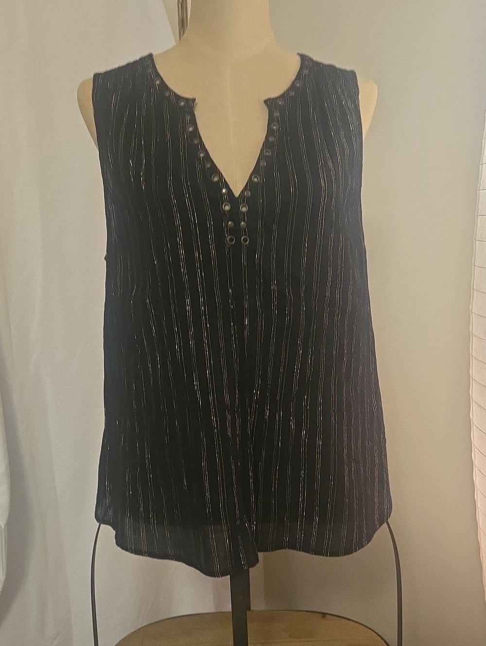 Rock & Republic Black Sleeveless Metallic-Striped V-Neck Camisole